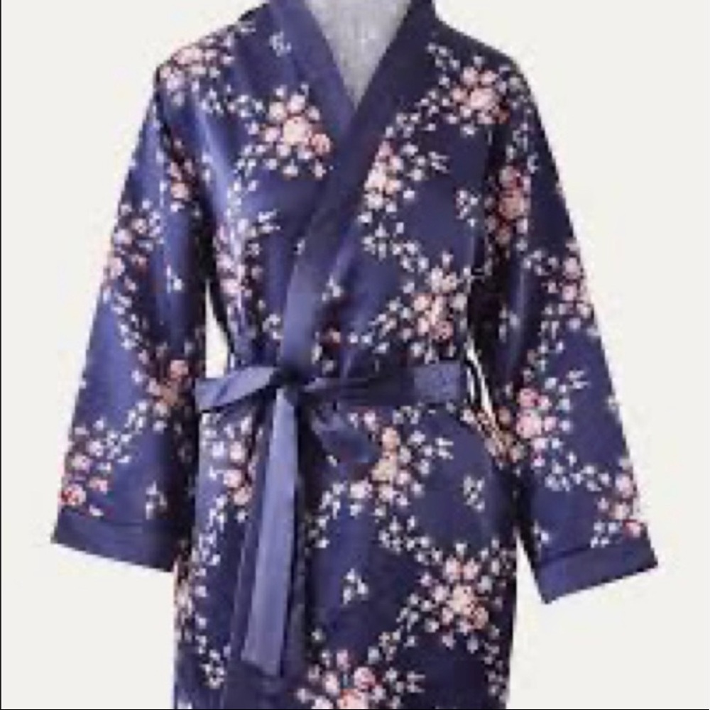Morgan Lane SATIN Robe Fab Fit Fun